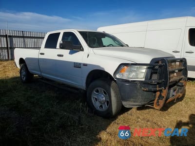 Czwarte zdjęcie samochodu z boku: 2018 RAM 2500 ST VIN:3C6UR5HJ7JG317151 - miniatura