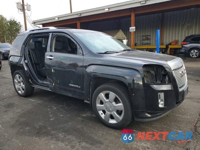 Czwarte zdjęcie samochodu z boku: 2015 GMC TERRAIN DENALI VIN:2GKFLZE31F6363078 - miniatura