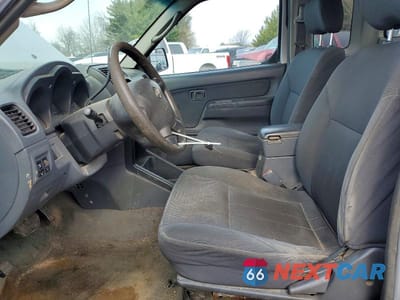 Zdjęcie 7 z 11 samochodu: 2002 NISSAN FRONTIER STANDARD VIN:1N6DD26S22C324625 - miniatura