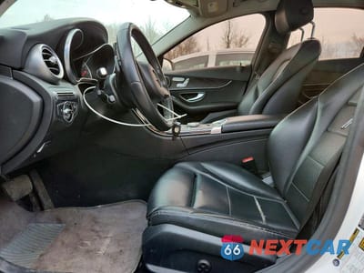 Zdjęcie 7 z 13 samochodu: 2017 MERCEDES-BENZ C 300 VIN:55SWF4JB2HU197989 - miniatura