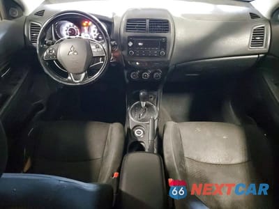 Zdjęcie 8 z 12 samochodu: 2016 MITSUBISHI OUTLANDER SPORT ES VIN:JA4AR3AU8GZ055857 - miniatura