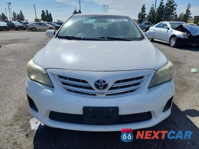 Piąte zdjęcie samochodu w środku: 2013 TOYOTA COROLLA LE VIN:5YFBU4EE2DP137526 - miniatura