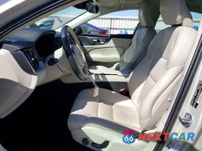 Zdjęcie 7 z 11 samochodu: 2020 VOLVO S60 T5 MOMENTUM VIN:7JR102FK7LG072433 - miniatura