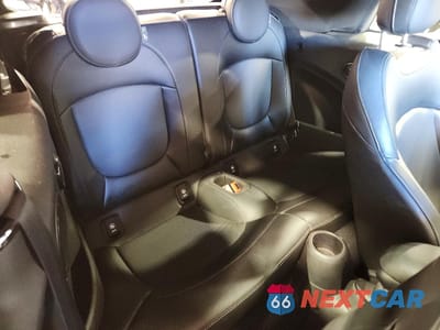 Zdjęcie 10 z 13 samochodu: 2019 MINI COOPER S VIN:WMWWG9C53K3F66463 - miniatura