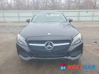 Piąte zdjęcie samochodu w środku: 2017 MERCEDES-BENZ C 300 VIN:WDDWJ4JB0HF420919 - miniatura
