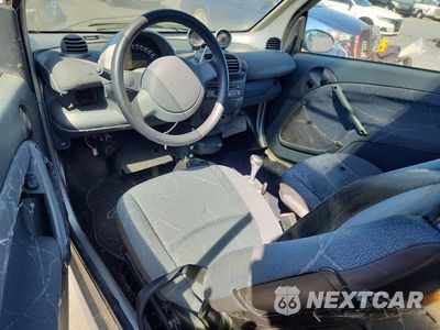 Zdjęcie 8 z 12 samochodu: 2006 SMART FORTWO VIN:WMEAJ00F06J299063 - miniatura