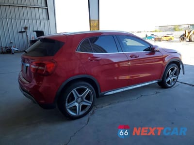 Trzecie zdjęcie samochodu z tyłu: 2015 MERCEDES-BENZ GLA 250 4MATIC VIN:WDCTG4GB7FJ039494 - miniatura
