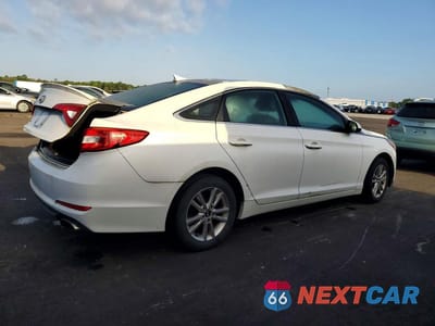 Trzecie zdjęcie samochodu z tyłu: 2017 HYUNDAI SONATA BASE VIN:5NPE24AF4HH563013 - miniatura