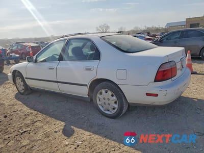 Drugie zdjęcie samochodu z przodu: 1996 HONDA ACCORD LX VIN:1HGCD5637TA002523 - miniatura