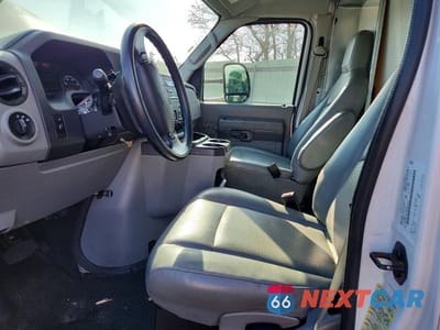 Zdjęcie 7 z 12 samochodu: 2017 FORD E350 BOX TRUCK VIN:1FDWE3FS1HDC32208 - miniatura