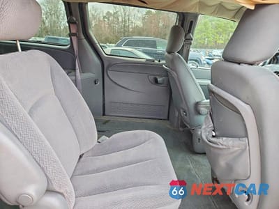 Zdjęcie 11 z 12 samochodu: 2004 DODGE GRAND CARAVAN SE VIN:1D8GP24R94B584084 - miniatura