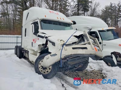 Zdjęcie 9 z 10 samochodu: 2018 FREIGHTLINER CASCADIA 126 SEMI TRUCK VIN:3AKJHHDR4JSJV5684 - miniatura
