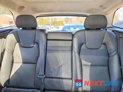 Zdjęcie 10 z 13 samochodu: 2019 VOLVO XC60 T6 VIN:YV4A22RK9K1357492 - miniatura