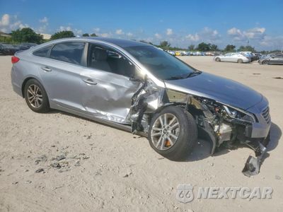 Czwarte zdjęcie samochodu z boku: 2017 HYUNDAI SONATA BASE VIN:5NPE24AF1HH465671 - miniatura