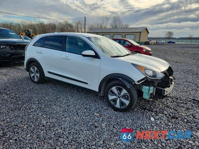 Czwarte zdjęcie samochodu z boku: 2018 KIA NIRO FE VIN:KNDCB3LC8J5125430 - miniatura