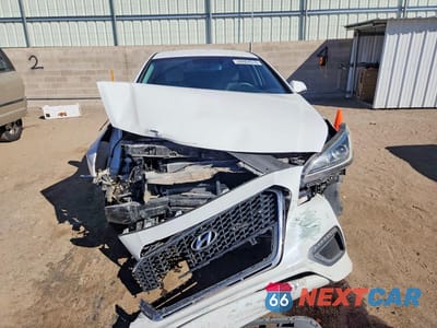 Piąte zdjęcie samochodu w środku: 2016 HYUNDAI SONATA HYBRID SE VIN:KMHE24L15GA038836 - miniatura