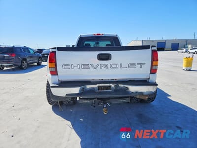 Zdjęcie 6 z 13 samochodu: 2006 CHEVROLET SILVERADO K3500 VIN:1GCJK33226F125598 - miniatura