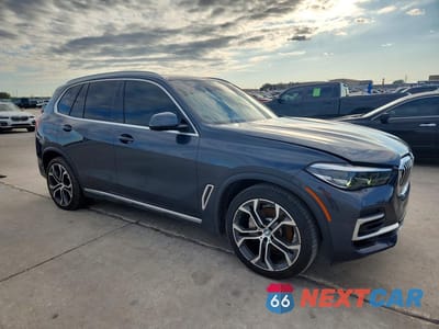 Czwarte zdjęcie samochodu z boku: 2022 BMW X5 SDRIVE 40I VIN:5UXCR4C03N9M10735 - miniatura