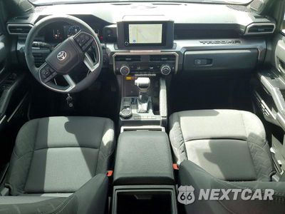 Zdjęcie 8 z 11 samochodu: 2025 TOYOTA TACOMA SR5 VIN:3TMLB5JN9SM162613 - miniatura