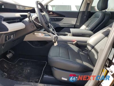 Zdjęcie 7 z 12 samochodu: 2025 LINCOLN NAUTILUS RESERVE VIN:5LMPJ8KA7SJ921458 - miniatura