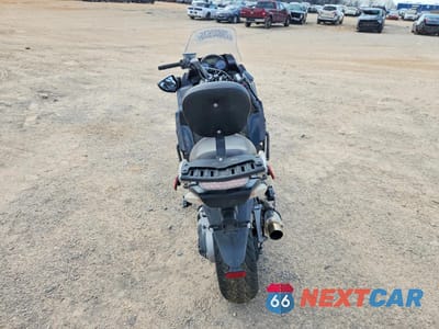 Czwarte zdjęcie samochodu z boku: 2009 KAWASAKI ZG1400 B VIN:JKBZGNB109A010434 - miniatura