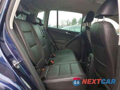 Zdjęcie 10 z 11 samochodu: 2011 VOLKSWAGEN TIGUAN S VIN:WVGBV7AX3BW553820 - miniatura