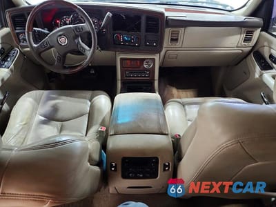 Zdjęcie 8 z 13 samochodu: 2005 CADILLAC ESCALADE ESV VIN:3GYFK66N95G120063 - miniatura