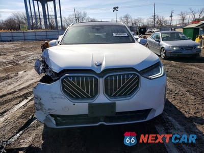 Piąte zdjęcie samochodu w środku: 2026 BMW X3 30 XDRIVE VIN:5UX53GP06T9144503 - miniatura