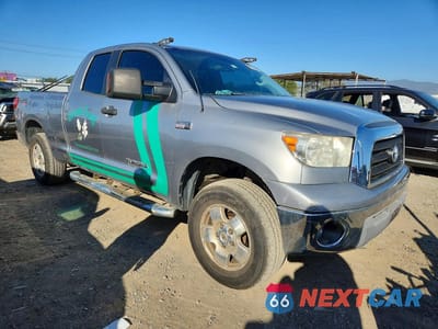 Czwarte zdjęcie samochodu z boku: 2007 TOYOTA TUNDRA SR5 VIN:5TBRV54137S452565 - miniatura