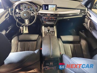 Zdjęcie 8 z 13 samochodu: 2018 BMW X5 XDRIVE35I VIN:5UXKR0C53J0X88990 - miniatura