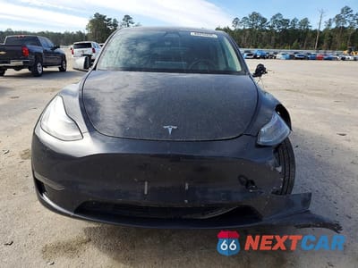 Piąte zdjęcie samochodu w środku: 2024 TESLA MODEL Y VIN:7SAYGDEDXRF207384 - miniatura