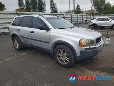 Czwarte zdjęcie samochodu z boku: 2004 VOLVO XC90 VIN:YV1CY59H341047710 - miniatura
