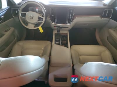Zdjęcie 8 z 12 samochodu: 2021 VOLVO S60 T5 R-DESIGN VIN:7JR102FZ0MG123026 - miniatura