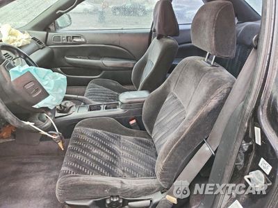 Zdjęcie 10 z 13 samochodu: 2000 HONDA PRELUDE VIN:JHMBB6142YC000775 - miniatura