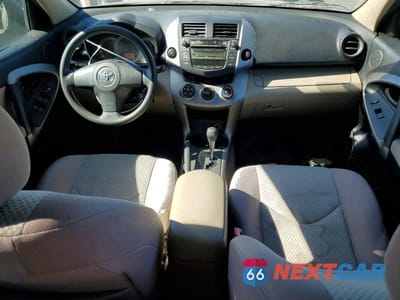 Zdjęcie 8 z 12 samochodu: 2006 TOYOTA RAV4 BASE VIN:JTMZD33V665003727 - miniatura
