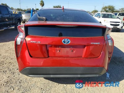 Zdjęcie 6 z 12 samochodu: 2016 TOYOTA PRIUS THREE VIN:JTDKARFU5G3517789 - miniatura