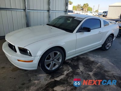 2008 FORD MUSTANG GT 1ZVHT82H585169843 - główne zdjęcie licytacji z USA - miniatura