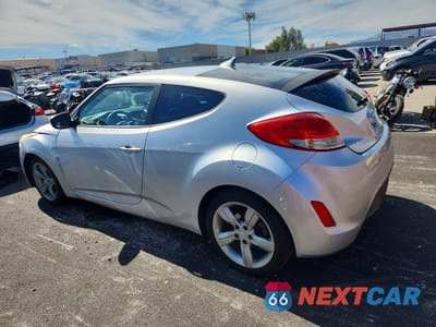 Drugie zdjęcie samochodu z przodu: 2013 HYUNDAI VELOSTER BASE VIN:KMHTC6AD2DU146872 - miniatura