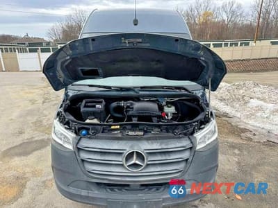 Zdjęcie 9 z 10 samochodu: 2019 MERCEDES-BENZ SPRINTER 2500 VIN:WD4PF1CD8KP131565 - miniatura