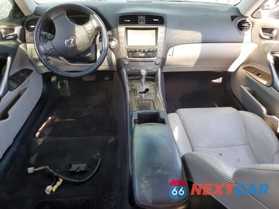 Zdjęcie 8 z 13 samochodu: 2010 LEXUS IS 250 BASE VIN:JTHBF5C23A5112960 - miniatura