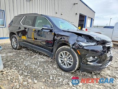 Czwarte zdjęcie samochodu z boku: 2023 CHEVROLET TRAVERSE LT VIN:1GNEVGKW1PJ195247 - miniatura