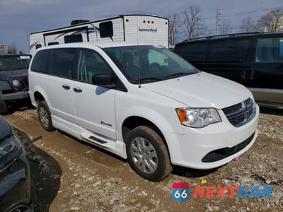 Czwarte zdjęcie samochodu z boku: 2019 DODGE GRAND CARAVAN SE BRAUN ENTERVAN VIN:2C7WDGBG5KR698991 - miniatura
