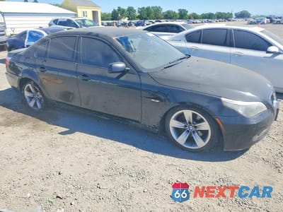 Czwarte zdjęcie samochodu z boku: 2008 BMW 528 I VIN:WBANU53568C114607 - miniatura