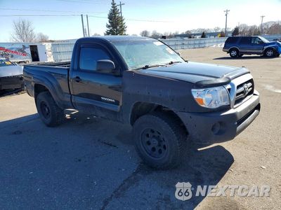 Czwarte zdjęcie samochodu z boku: 2010 TOYOTA TACOMA BASE VIN:5TEPX4EN4AZ727729 - miniatura