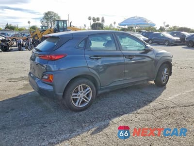 Trzecie zdjęcie samochodu z tyłu: 2021 HYUNDAI KONA SE VIN:KM8K1CAA3MU658887 - miniatura