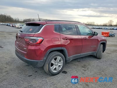 Trzecie zdjęcie samochodu z tyłu: 2022 JEEP COMPASS LATITUDE VIN:3C4NJDBB3NT108387 - miniatura