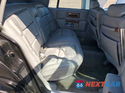Zdjęcie 10 z 12 samochodu: 1981 CADILLAC FLEETWOOD BROUGHAM VIN:1G6AB6998B9134839 - miniatura