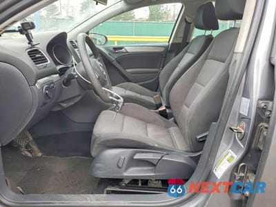 Zdjęcie 7 z 12 samochodu: 2010 VOLKSWAGEN GOLF VIN:WVWDA7AJXAW261830 - miniatura