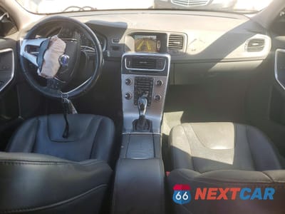 Zdjęcie 8 z 13 samochodu: 2018 VOLVO V60 CROSS COUNTRY PREMIER VIN:YV440MWK4J2053739 - miniatura