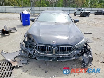 Piąte zdjęcie samochodu w środku: 2019 BMW M850XI VIN:WBABC4C56KBU96568 - miniatura